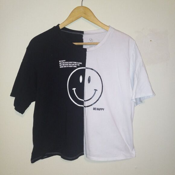 Organic Generation X-Large  Color Block Smiley Crop Top-Black & White-Be Happy - Picture 1 of 5